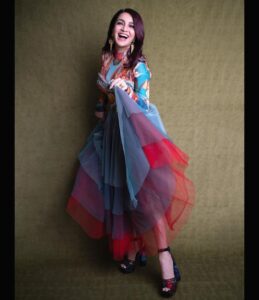 Tisca Chopra Instagram - Felt a little whimsical last evening for @lifestyleasiaindia X @jumeirahgroup @rahulgangs_ In @jajaabor2017 @almostgods and @giuseppezanotti .. 📸 @palashsverma Hair #kajal #everydayslay