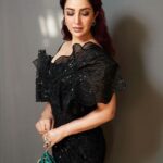 Tisca Chopra Instagram - A huge congratulations and welcome to @tanieyakhanuja who has opened a stunning store at Kala Ghoda in Mumbai 🥂 What a delight to meet the talented and warm Tanieya .. and also so many dear friends last night! 📸 @shannonmikhaillobo Wearing @tanieyakhanuja (of course) Bag @houseofbio_by_rittikhanna 👡 @gianvitorossi Hair @shabnam_azmi Makeup @arvindmakeupartist00 #everydayslay