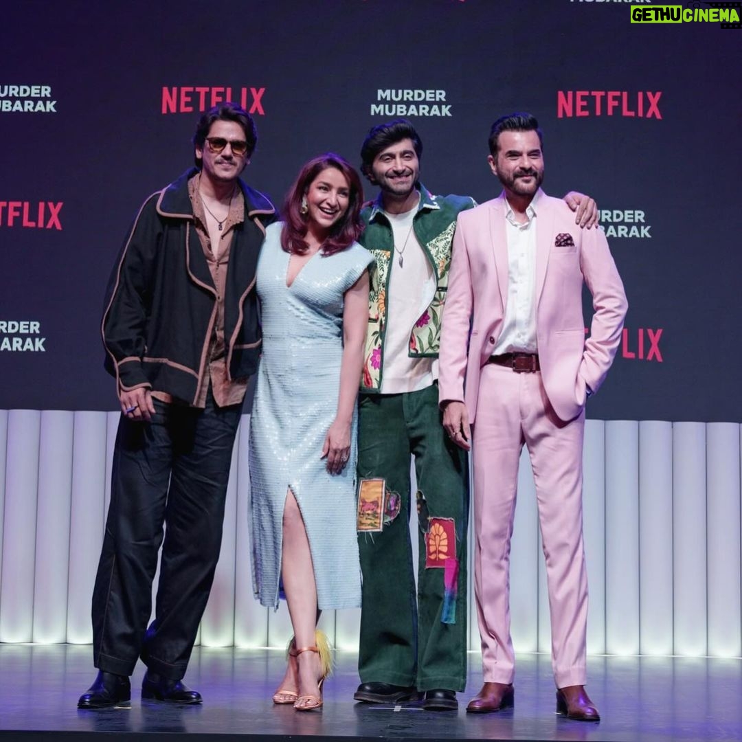 Tisca Chopra Instagram - A cool bunch of culprits wouldn’t you say, @sanjaykapoor2500 @itsvijayvarma @suhailnayyar ?! We missed our mastermind @homster and the superb @pankajtripathi #dimplekapadia @therealkarismakapoor and @saraalikhan95 But y’all can catch us all hold on @netflix_in on 15th of March when #murdermubarak drops #onlyonnetflix @maddockfilms #everydayslay