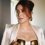 Tisca Chopra Instagram – The incredible @tiscaofficial in custom MISHO couture 💣

Tisca dazzles in the Sira body piece in Ivory, custom silk trousers and a blazer paired with some of our fav MISHO jewels, the Chunky Chain hoops and stacked up cuffs. 

I’ve admired her work through the years and it was such a pleasure to create something beautiful for the premier of her new movie Murder Mubarak. 

Cannot wait to watch the movie out this week :)

📸 @vidhigodha
Makeup @cashmakeupartistry
Hair @hairbyseema