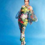 Tisca Chopra Instagram – Bloomin .. 

In @gauriandnainika 
📸 @vidhigodha 
@stylemuze 
@gucci 
@shopeurumme 
@cashmakeupartistry 
@ashisbogi 
@netflix_in 
#murdermubarak 
#everydayslay