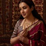 Tisca Chopra Instagram - Queen vibes .. Wearing @labelsouravdas @kavyapotluriofficial Carpet @obeetee 📸 @shannonmikhaillobo Concept @theitembomb