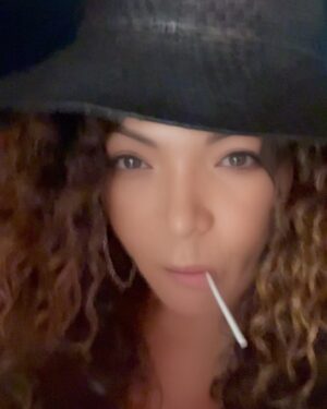 Tisha Campbell Instagram - Amazing weekend during the  @robertglasper #bluenotejazzfest hosted by my back-in-day friend and brotha’ @davechappelle always glad when we reconnect to him and  @elaineyouknowwho We hung with my lil’sista  @msjenfreeman and @dnice couple of the damn year!!! , Also my extvhusband  @finessemitchell and his beautiful wife ,  my fav vocalist and performers @lalahhathaway And @tankandthebangas @theyummybingham and @iamdaniwright also hung with @therealbrandee  so fun…such good people! More pics to come