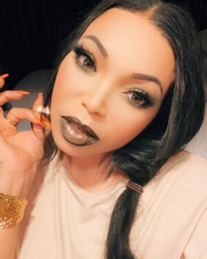 Tisha Campbell Instagram - Vibes… ❤️❤️❤️❤️❤️ @meltcosmetics I did it all by myself @lora_arellano !!!!!!