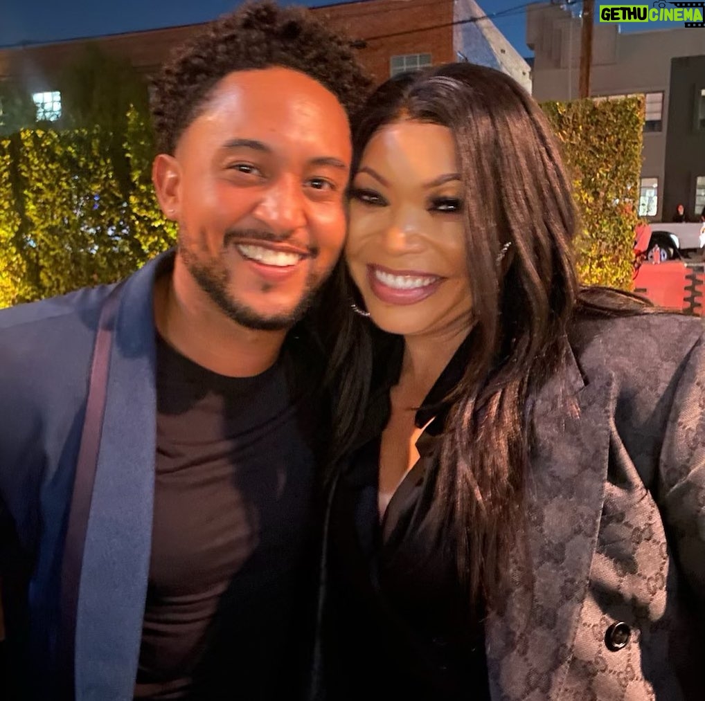 Tisha Campbell Instagram - So much fun at the @netflix #emmy after party with my producing partner @_mrjameson and I loved running into @tahj_mowry @kimfieldsofficial @comediennemspat and my cast mate @emersonbrooks