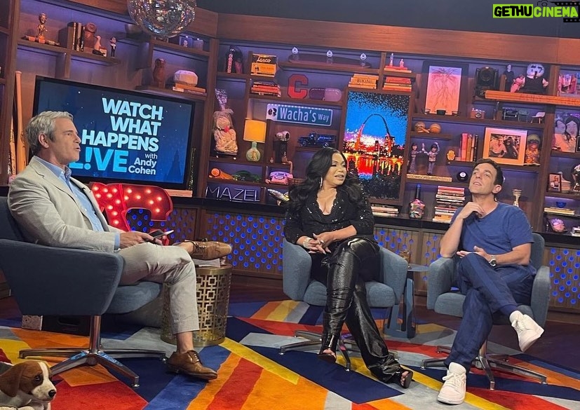 Tisha Campbell Instagram - @bravowwhl with @bravoandy while I was in #NYC promoting @uncouplednetflix was so much fun!!!! … #clubhousequickie Thank you everyone for watching #uncoupled on @netflix