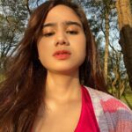 Tissa Biani Azzahra Instagram - sunkissed and make it pink. 🩷☀️