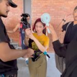 Tissa Biani Azzahra Instagram - Alhamdulillah akhirnya seluruh episode sudah kita tayangkan!! Episode 1-8 kita sudah bisa kalian tonton semuanya di @visionplusid !! dan ini ada sedikit behind the scene kami yang bisa aku share… selebihnya ditonton aja ah pelemnya 😘🙈