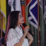 Tissa Biani Azzahra Instagram - Kemarin di acara @lsf_ri @uhamkaid seneng banget aku bisa sharing tentang “Budaya Sensor Mandiri” dalam menonton Film bersama kak @devamahenra ! seneng juga bisa bertemu langsung dengan mahasiswa baru dari Uhamka dengan total 2700 mahasiswa!! Masya Allah.. nanti kita ketemu lagi ya!! Thank U for Having Me 🌻🥰 video taken by @deviasafitrii