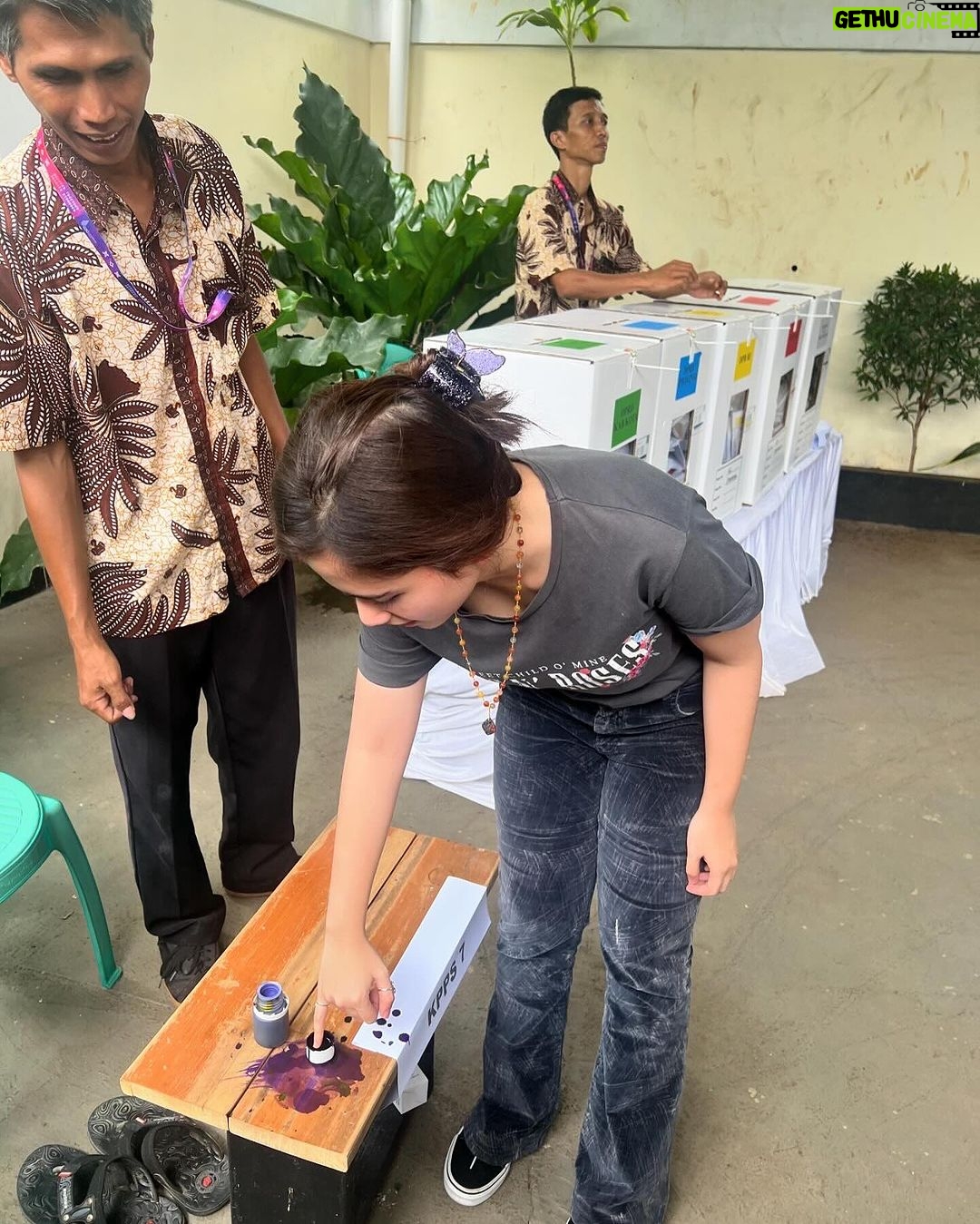 Tissa Biani Azzahra Instagram - udah ya lunas! #pemiludamai 🤚🏻 Depok, Jawa Barat, Indonesia