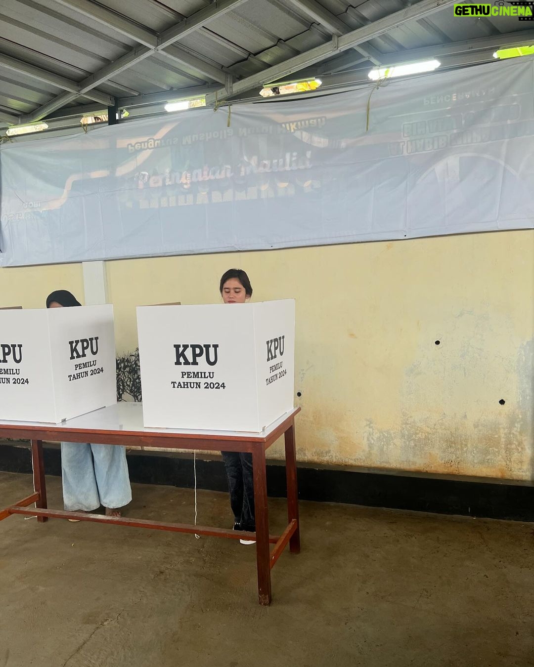 Tissa Biani Azzahra Instagram - udah ya lunas! #pemiludamai 🤚🏻 Depok, Jawa Barat, Indonesia