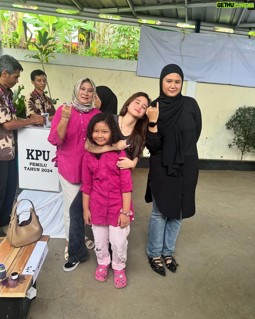 Tissa Biani Azzahra Instagram - udah ya lunas! #pemiludamai 🤚🏻 Depok, Jawa Barat, Indonesia