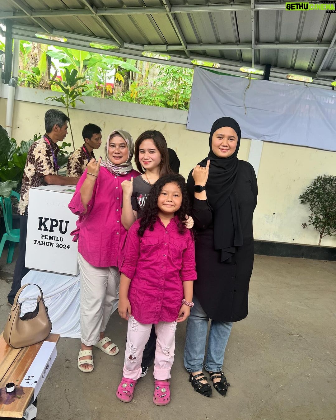 Tissa Biani Azzahra Instagram - udah ya lunas! #pemiludamai 🤚🏻 Depok, Jawa Barat, Indonesia