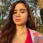 Tissa Biani Azzahra Instagram - sunkissed and make it pink. 🩷☀️