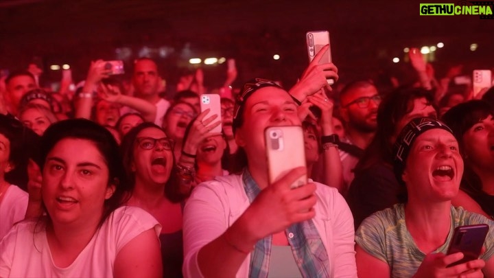 Tiziano Ferro Instagram - LIGNANO: grazie, non potevo immaginare ritorno più emozionante! #tzn23 LIGNANO: thank you! That’s the come back ‘ve been dreaming of! #tzn23 LIGNANO: gracias! No habría podido imaginar regreso más emocionante! #tzn23