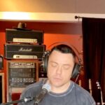 Tiziano Ferro Instagram - Non ho altro modo per dirvi grazie. Per l’amore e il sostegno vero e la consolazione della quale avevo bisogno. Sgangherata ma solo vostra, la mia “Voce”. Grazie angeli miei. - This is my way to say “thank you”. For the love, consolation and true support that I’ve been given from you all. Rickety but yours only, my “Voce” [voice]. Thank you, angels of mine. - No tengo otra manera para agradecerles todo el amor, el consuelo y el apoyo tangible que me están enviando. Atolondrada, pero solo vuestra, mi “Voce” [Voz]. Gracias mis ángeles.
