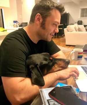 Tiziano Ferro Instagram - Non mi molla un attimo, neanche al computer posso scrivere!😆🐶
Mentre raccolgo idee per il tour.
Per me siamo già la!
-
Not even one minute without him glued to me😆🐶
Collecting ideas for the tour.
I feel like we’re already there!
-
Ní un minuto me deja en paz 😆🐶
Coleccionando ideas para el tu.
Para mi ya estamos ahí!
www.lntvglobal.com/it/article/ferro-tour-2021/
▶️▶️🎤2️⃣0️⃣2️⃣1️⃣🎹◀️◀️
🎫 𝙇𝙞𝙣𝙠 𝙞𝙣 𝙝𝙞𝙜𝙝𝙡𝙞𝙜𝙝𝙩 𝙨𝙩𝙤𝙧𝙞𝙚𝙨 𝙞𝙣 𝙚𝙫𝙞𝙙𝙚𝙣𝙯𝙖
6/6 2021 – LIGNANO SABBIADORO – STADIO G. TEGHIL
9/6 2021 – FIRENZE -STADIO ARTEMIO FRANCHI
12/6 2021 – MODENA – STADIO BRAGLIA
15/6 2021 – MILANO – STADIO SAN SIRO (validi i biglietti di Milano 5/6/20)
18/6 2021 – MILANO – STADIO SAN SIRO (validi i biglietti di Milano 6/6/20)
19/6 2021 – MILANO – STADIO SAN SIRO (validi i biglietti di Milano 8/6/20)
22/6 2021 – TORINO – STADIO OLIMPICO
26/6 2021 – NAPOLI – STADIO SAN PAOLO
29/6 2021 – BARI – STADIO SAN NICOLA
3/7 2021 – CATANIA – STADIO CIBALI
6/7 2021 – ANCONA – STADIO DEL CONERO
9/7 2021 – ROMA – STADIO OLIMPICO (validi i biglietti di Roma 15/7/20)
10/7 2021 – ROMA – STADIO OLIMPICO (validi i biglietti di Roma 16/7/20)
14/7 2021 – PADOVA – STADIO EUGANEO
18/7 2021 – CAGLIARI - FIERA