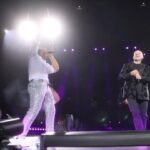 Tiziano Ferro Instagram – San Siro, seconda sera. Con l’anima stracciata dalle emozioni.
Grazie @Maxpezzali per aver realizzato il sogno di sempre.
Grazie Milano perché non merito niente e mi avete dato tutto.
Un giorno mi auguro di trovare il modo di ringraziarvi davvero. Prometto!
A stasera.
#tiamomilano