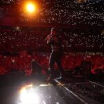Tiziano Ferro Instagram - Tornare a Milano dopo sei anni, col cuore che salta in aria. “Grazie”, è riduttivo. 🫶🏻 #milano #casa #sansiro #unaditre #nightone