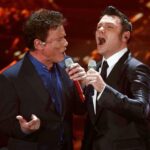 Tiziano Ferro Instagram - Ci vediamo stasera con Massimo Ranieri su RAI 1 alle 21:30. Tutti I Sogni Ancora In Volo @ranieri_official @rai1official