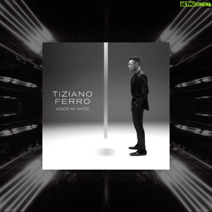 Tiziano Ferro Instagram - π 4οΈβ£3οΈβ£π Ed Γ¨ con gioia che festeggio questo compleanno, annunciando lβuscita del disco spagnolo: ππ ππππΏπ ππ πππππππ (10/3) Ma anche il nostro nuovo singolo e nuovo video: πππππ πππ πππππ (3/3)! #tantiauguriame #quarantatre π 4οΈβ£3οΈβ£π Este es el mejor de los cumpleaΓ±os! Ya tenemos fecha para disco en espaΓ±ol: ππ ππππΏπ ππ πππππππ, 10 ππ πππ§π―π€! Y el primer single y vΓdeo en espaΓ±ol: πππππ ππ ππππ, 3 ππ πππ«π³π¨! #felizcumpleaΓ±osami #cuarentaytres π 4οΈβ£3οΈβ£π Happy birthday to me!!! And on this day, Iβm so happy to be announcing my new Spanish album: ππ ππππΏπ ππ πππππππ (πππ§ππ π©ππ 10π©π) And the new single + music video: πππππ ππ ππππ β’ πππππ πππ πππππ (3π«π π¨π πππ«ππ‘) What a way to celebrate this birthday!!! #happybirthdaytome #fortythree #elmundoesnuestro #adiosmiamor #addiomioamore