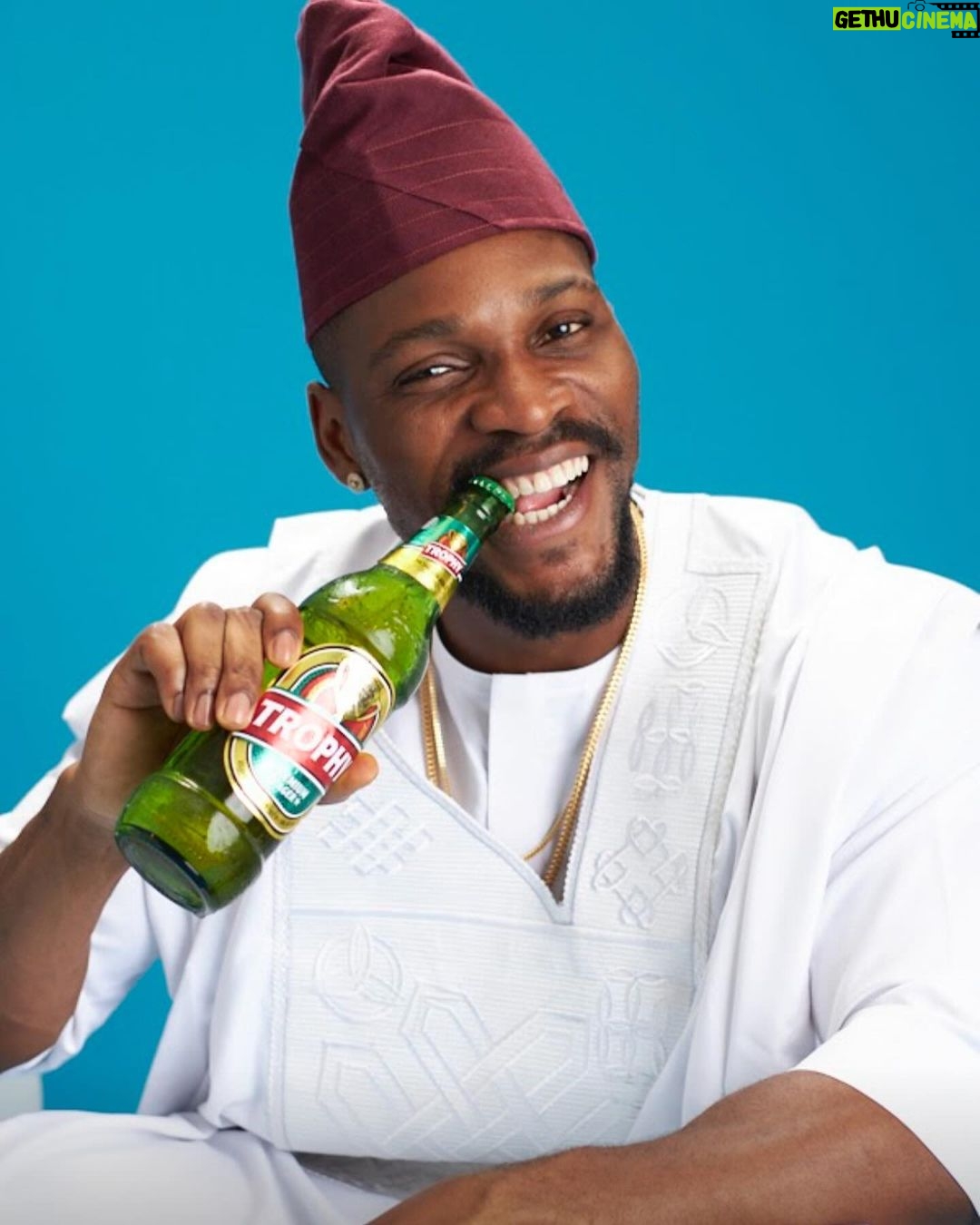 Tobi Bakre Instagram - Reflect on the journey thus far Appreciate the wins Forgive yourself and others where necessary Draw strength from the things that failed or didn’t come to pass!!! Pray to God and get ready for a super 2024!!! Oya let's step down 2023 with a cold bottle of @trophylagernigeria Honorable you try!!! E no easy 👊🏾