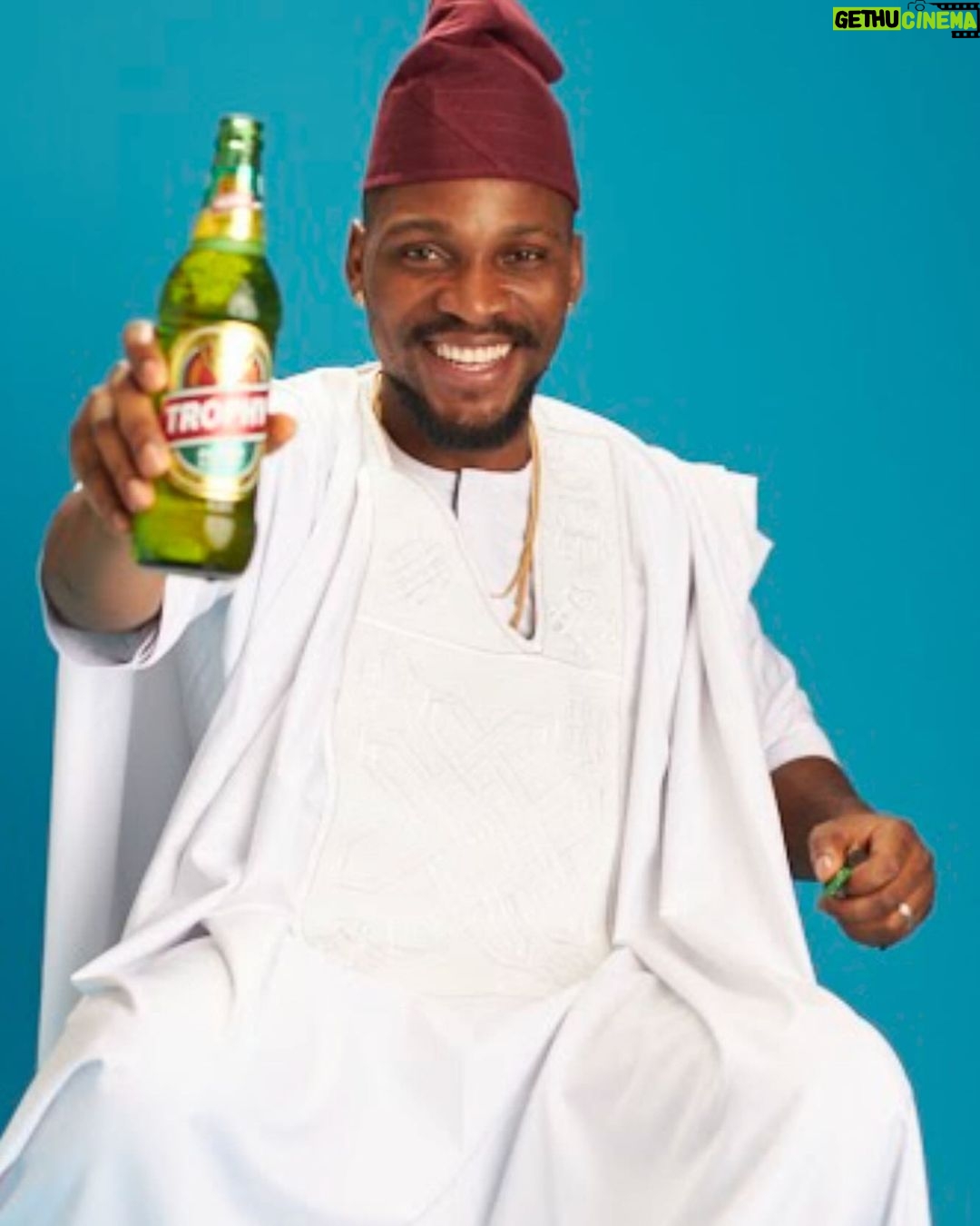 Tobi Bakre Instagram - Reflect on the journey thus far Appreciate the wins Forgive yourself and others where necessary Draw strength from the things that failed or didn’t come to pass!!! Pray to God and get ready for a super 2024!!! Oya let's step down 2023 with a cold bottle of @trophylagernigeria Honorable you try!!! E no easy 👊🏾