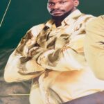 Tobi Bakre Instagram – A beautiful evening with @globacomlimited 

Your green carpet hosting reporting for duty

Outfit by @revesclothingco