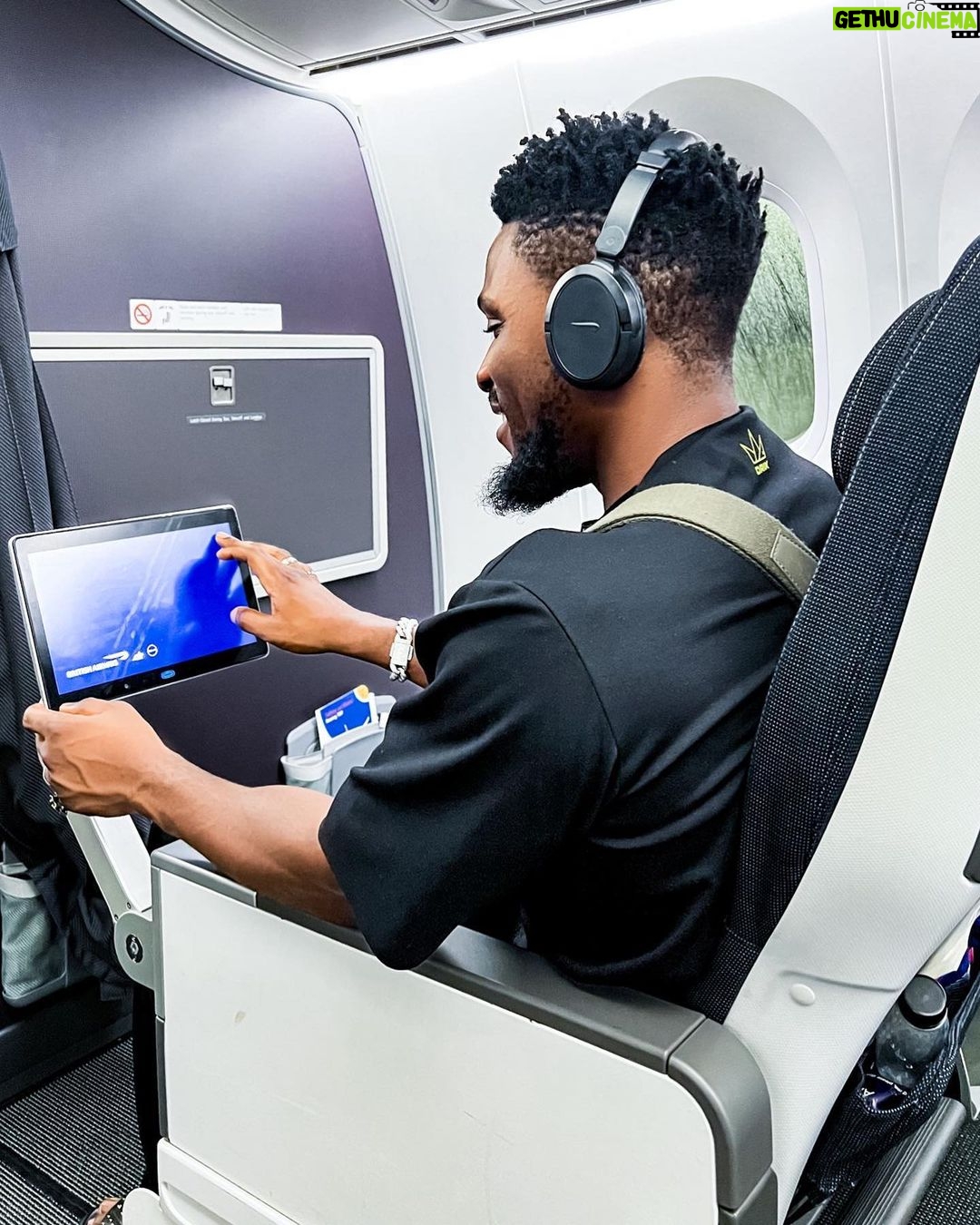 Tobi Bakre Instagram - It was exciting flying with British Airways. I experienced top tier service on my trip to London. From Priority Boarding, extra baggage space up to 23kg, wider seats and more leg room, It was all on point. Totally enjoyed my flight to London, with @british_airways #BritishAirways #Sponsored