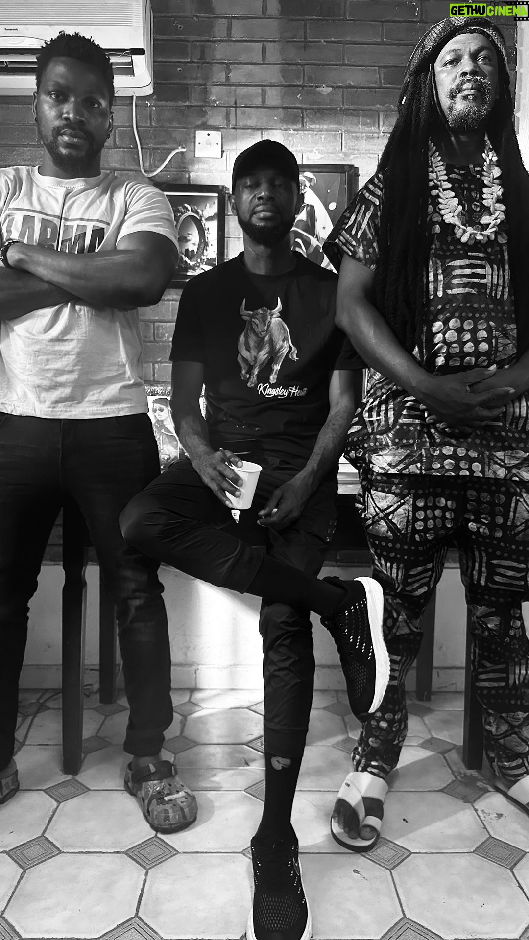 Tobi Bakre - 66.5K Likes - Over 50 days of giving our all! back to back to back
.
From colleagues, to friends, to an amazing family. A wrap today. Will definitely miss all y'all