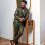 Tobi Bakre Instagram - #SlumKing!!! We gave them a masterpiece yesterday! Outfit and film! No be shereyshrey. From Sunday! Plug innnnnnnnnn on @africamagic we made a BANGER!!!!!!!! Outfit- @emmykasbit 📸- @presleyvisuals Iced out jewelry from @bozjewelry