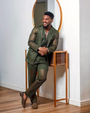 Tobi Bakre Instagram - #SlumKing!!! 

We gave them a masterpiece yesterday! Outfit and film!

No be shereyshrey. From Sunday! Plug innnnnnnnnn on @africamagic we made a BANGER!!!!!!!!

Outfit- @emmykasbit 
📸- @presleyvisuals
Iced out jewelry from @bozjewelry