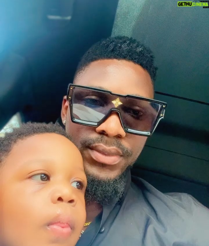 Tobi Bakre - 242K Likes - Fambam 💙