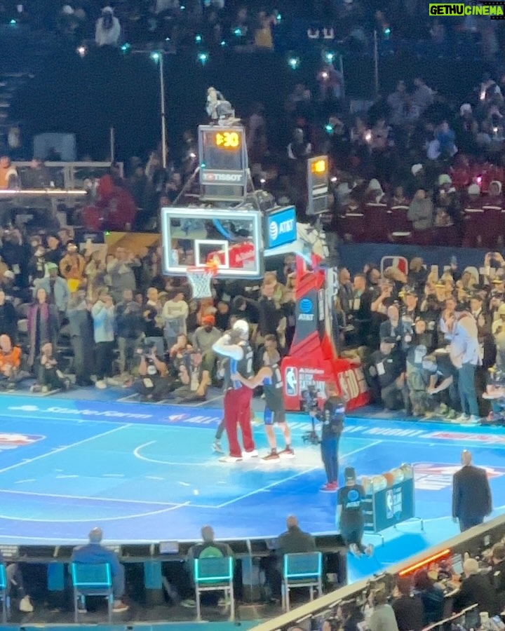 Tobi Bakre - 77.7K Likes - The last slidesssss! Yyoooooo! Too many moments to fit in!!! The partey before the parteyyy!!!
With the best people having a timeless experience at the NBA ALL STAR WEEKEND!!!
My boys came thruuuuuu! Steph and McClung! Super nice with it!
#AllStarWeekendNaija #ASWNaija24 #NBAAfricaAllStar2024
@emmykasbit with the day fit! Pulled up in @drik.co at night