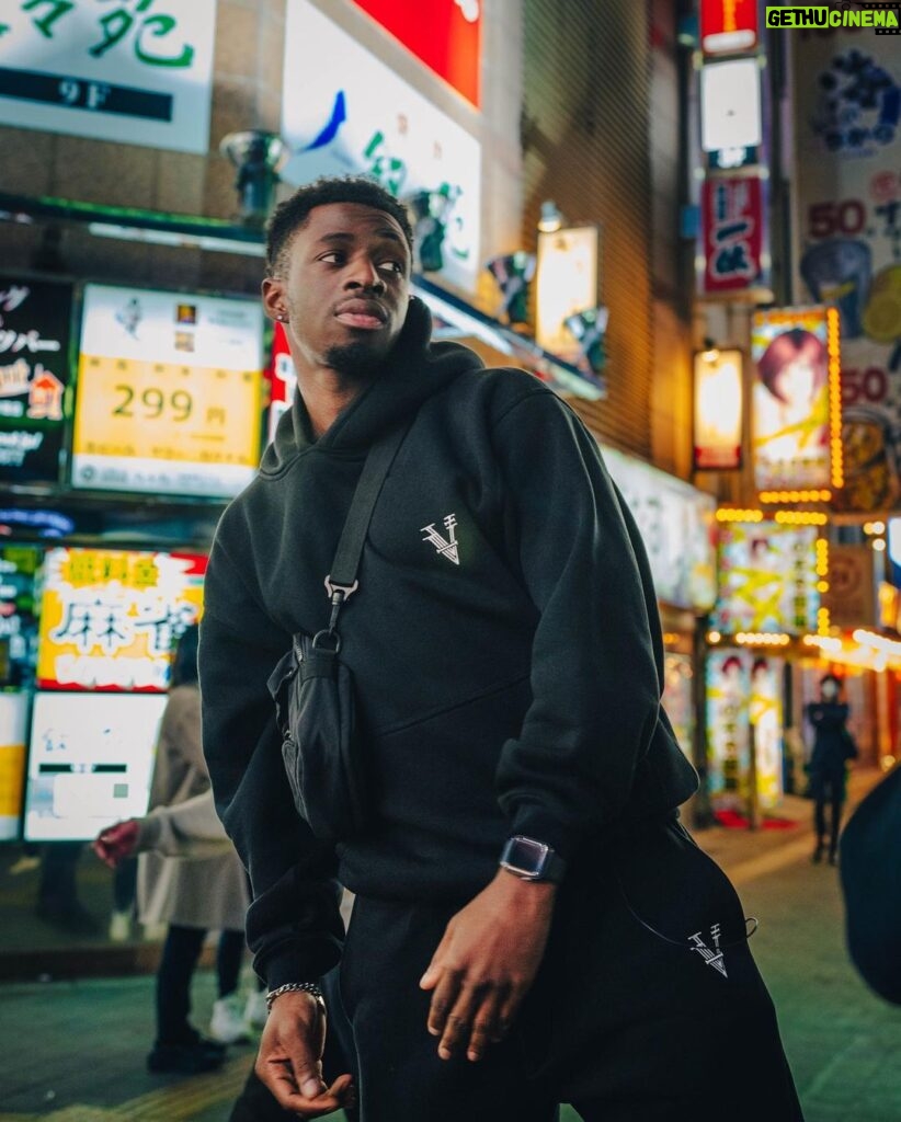 Tobi Brown Instagram - Japan was a whole vibe 🇯🇵 Which one is your fave - 1, 2 3 or 4? 👀 Tokyo, Japan