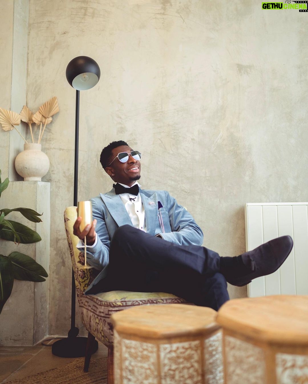 Tobi Brown Instagram - Suited and Booted 😎 London, United Kingdom