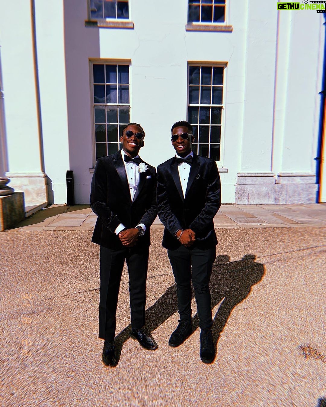 Tobi Brown - 317.3K Likes - ๐ซก
