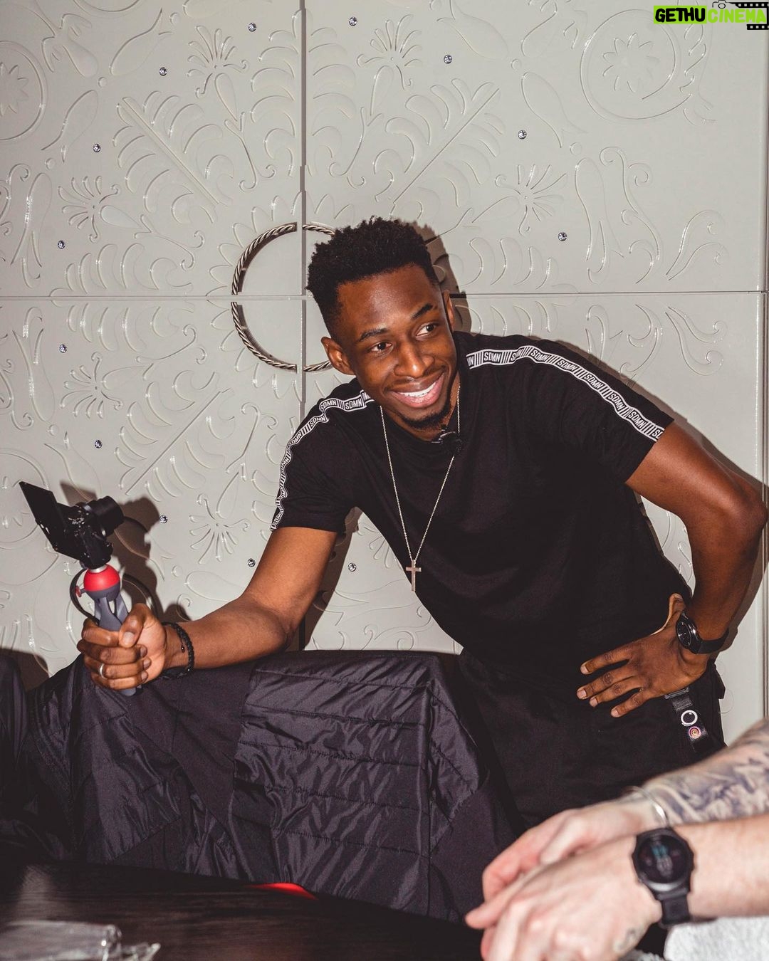 Tobi Brown Instagram - More time you’ll catch me wearing a smile 🤷🏿♂️ London, United Kingdom