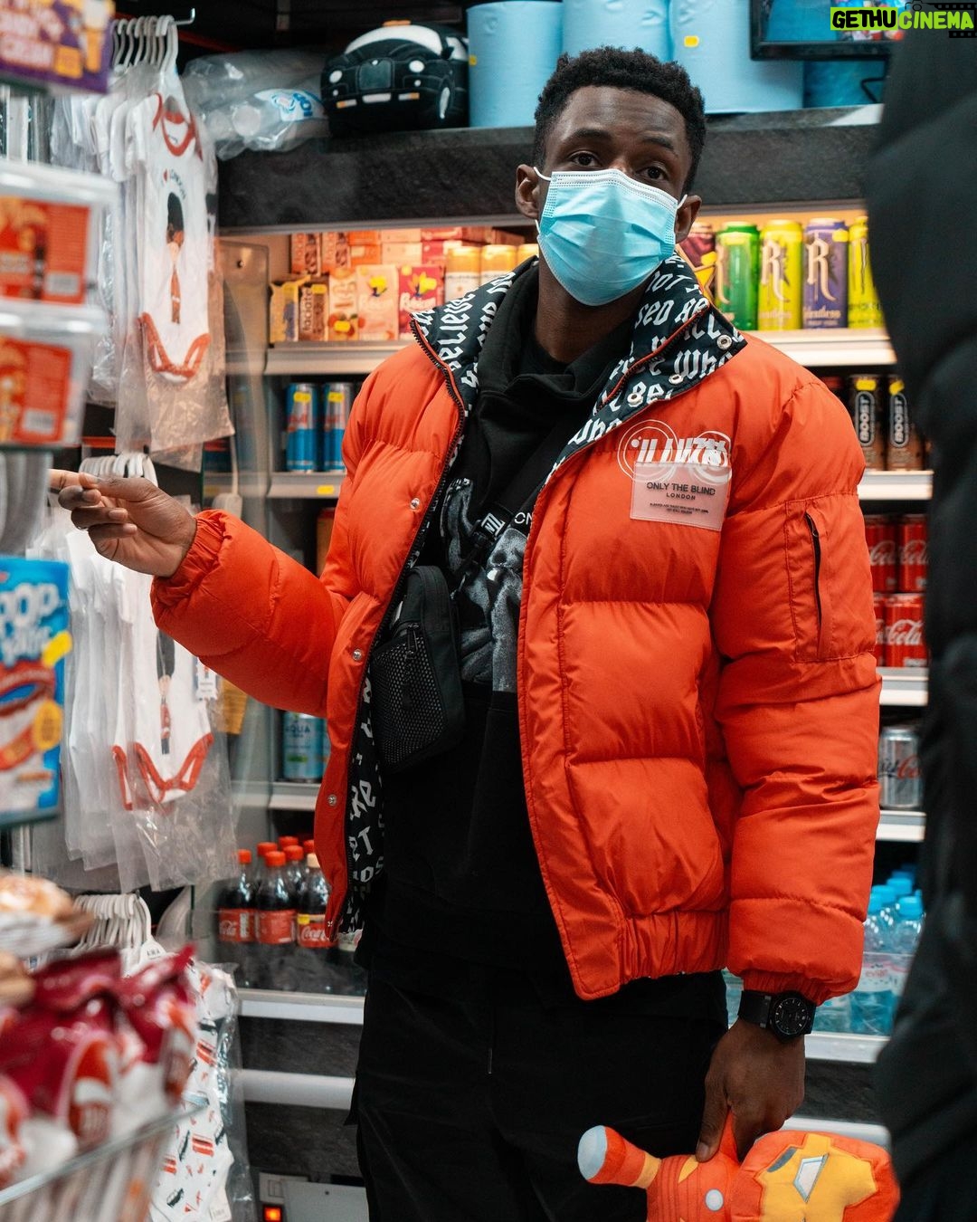 Tobi Brown Instagram - This photo SCREAMS “Mum can I get some sweets?🥺” We’ve all been there😂 📸: @kirstylouisewells