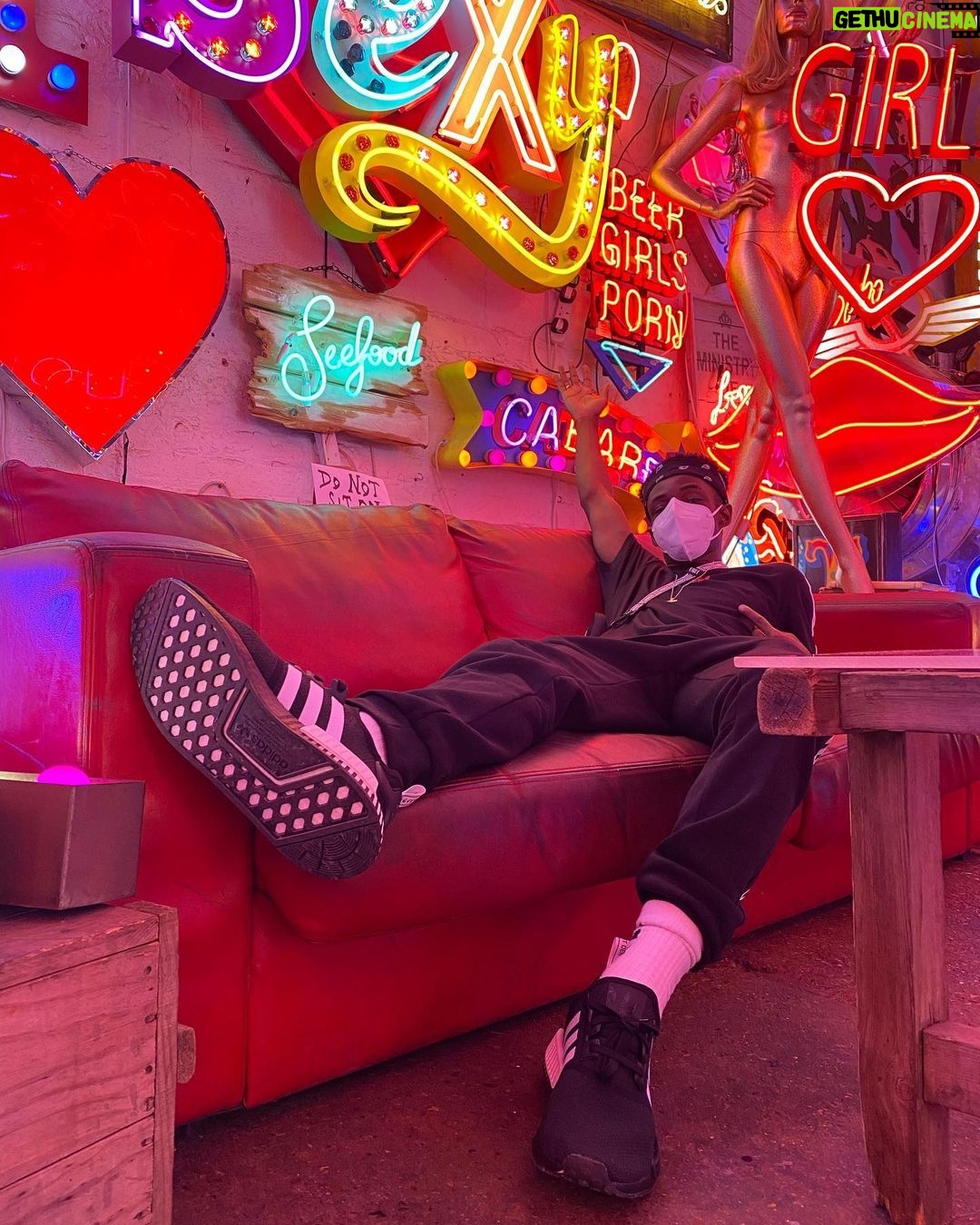 Tobi Brown Instagram - Wanna be in with the chance of winning Sony a5100 Mirrorless Camera? All you need to do is follow @jdofficial, like and comment on this post to be in with the chance of winning. Comp ends 02.08.20 #AD God's Own Junkyard