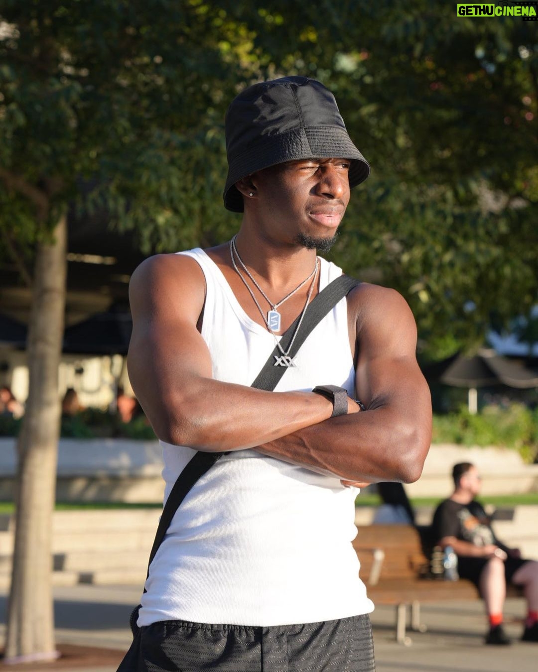 Tobi Brown - 282.8K Likes -