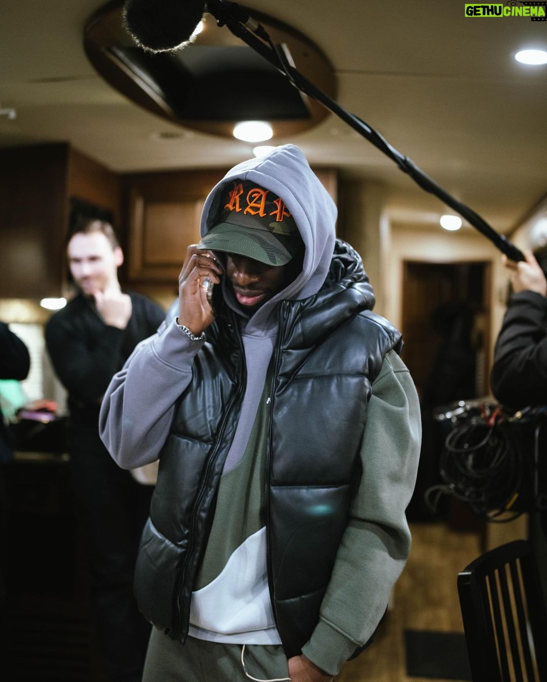 Tobi Brown Instagram - Stay Frosty🥶 London, United Kingdom