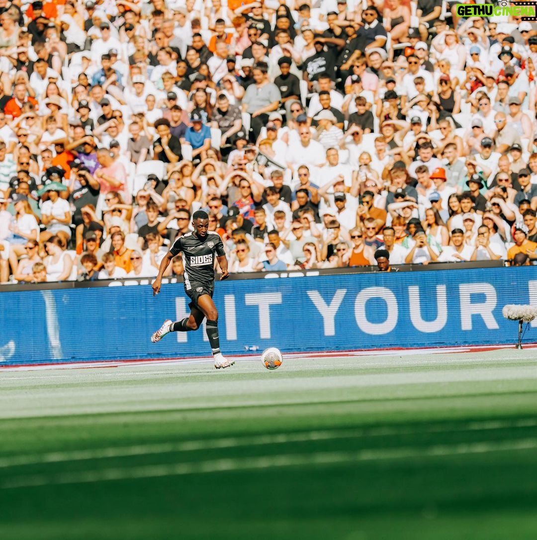 Tobi Brown Instagram - What a day! ⚽️❤️ From the bottom of my heart, thank you 🙏🏿 London, United Kingdom