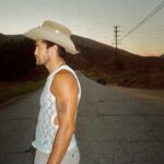 Todd Smith Instagram - Let’s stay up till three and worry about the little things. Owen Wilson’s bent nose. What FortePiano really means. Let’s sneak out and worry about where to eat and how to pay. Denny’s, quarters and dimes. Let’s get pretend married and worry about our pretend children, Luke and Princess Leia. Let’s build a backlog of worry and get lost in it. Bury last night. The crying. The fighting. Let’s stay up till three and worry about the little things instead. Matty Healy has a new girl. Jay-Z has a new house. We have a new start. // photos by @sammilsmith // fun with everyone, @ferris.mohd, @tienphotographer, @mitchellkennardfrancis, @garrettgmg