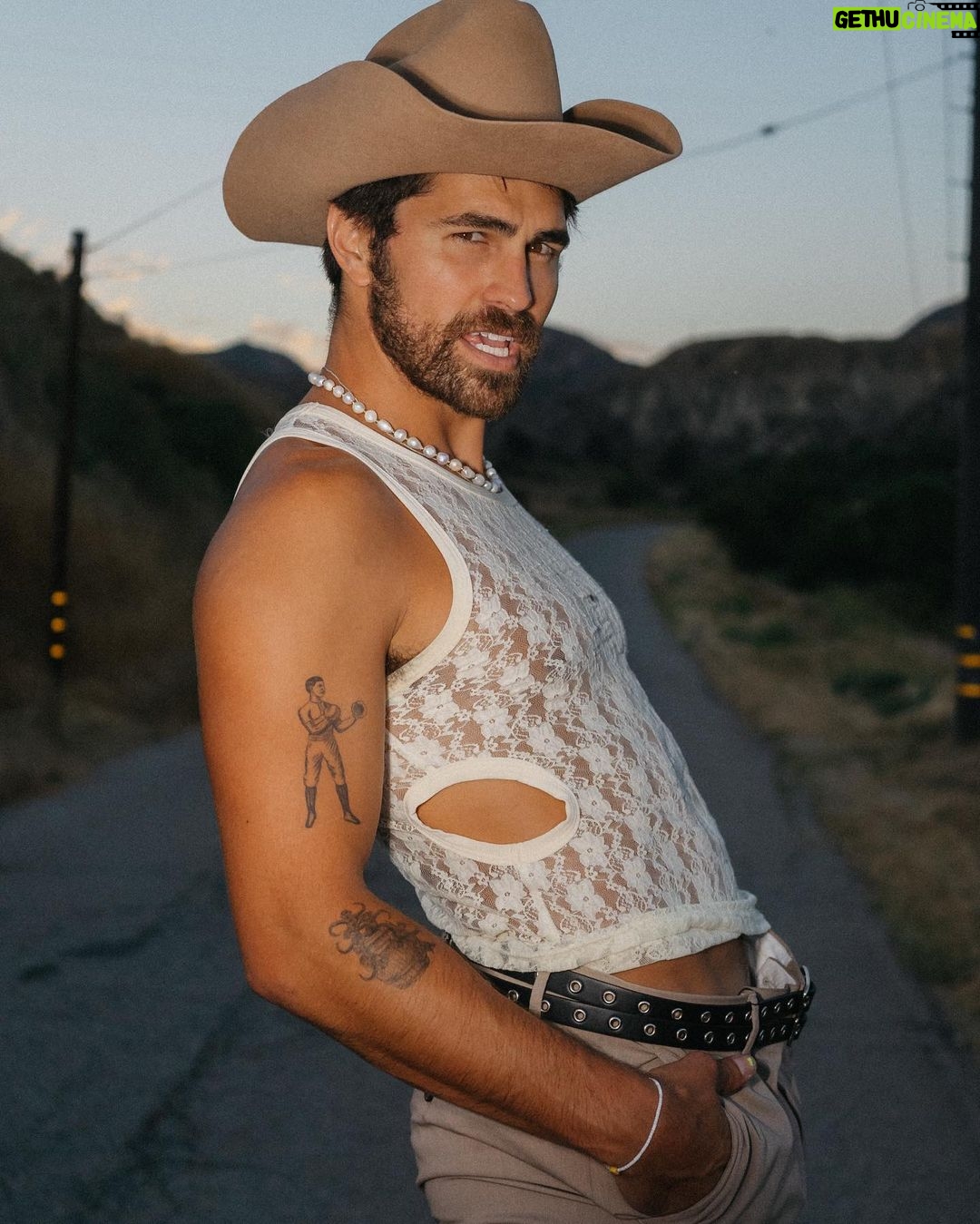 Todd Smith Instagram - Started As A Joke: OUT NOW! A song about cowboys wearing lace tops. click the link in my bio RN