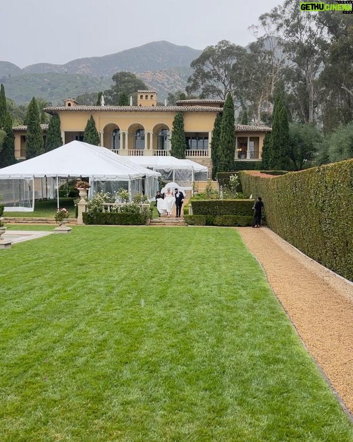 Todd Smith Instagram - “True love is your soul’s recognition of its counterpoint in another. “ - John Beckwith Congratulations, Joe and Katelyn Bulpis. I’m so happy for you two! And I can’t wait for the honeymoon! 🫶🏽💜🌼 Santa Barbara, California