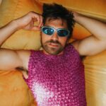 Todd Smith Instagram - Doctor’s been feeding me rice [Rest, Ice, Compress, Elevation] but you know what, tonight I’m feeling Italian, so let’s dance the tarantella (Tarantella is a group of various southern Italian folk dances originating in the regions of Calabria, Campania and Puglia. It is characterized by a fast upbeat tempo, usually in ⁶₈ time, accompanied by tambourines) with a torn hamstring and swap ibuprofen for something on the rocks, send my crutches to sea and call it spearfishing, now unwrap the cast from my leg, fix it as a blindfold, spin me in circles and set me free // most photos @bymariahamato