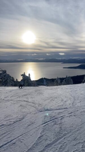 Todd Smith Instagram - i owe this mountain and view my LIFE.
mainly happy tears occurred with the occasional sad but for the most part happy.
happy new year!!!!?