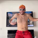 Todd Smith Instagram - in 2023 i would like to learn how to double back flip and become fluent in Spanglish