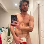 Todd Smith Instagram - Dear Mr. Sandee Claus, I hope this letter finds you well. I wanted to express my sincere apologies for the misunderstanding that occurred on Christmas Eve. When I saw you kissing mommy, I had no idea that you were actually my dad. I am so sorry for accusing you of inappropriate behavior and for mistakenly shooting you. I hope you can find it in your heart to forgive me, and I hope we can have a chance to make things right. I know I have a lot to learn about the complexities of family relationships, and I am willing to do whatever it takes to make amends. Please consider returning to my family and me, as I would love to have the opportunity to get to know you and build a relationship with you. Ps watch my new CHRISTMAS SHORT🎅🏻LINK IN ME BIO!!